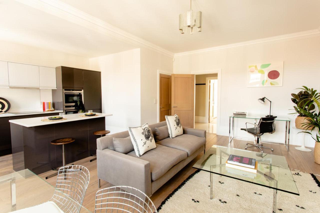 Aparthotel 56 Welbeck Street Londra Esterno foto